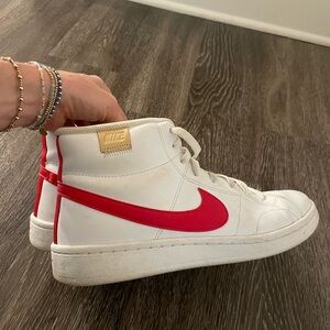 Nike White and Red High-Tops